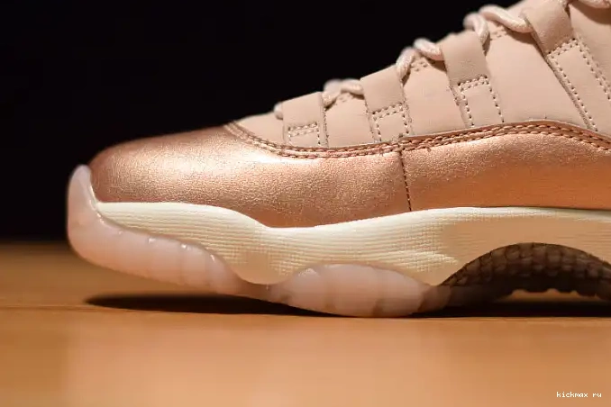 Rep MAX Rose Air Jordan GS Low Gold 11 AH7860-105 0606